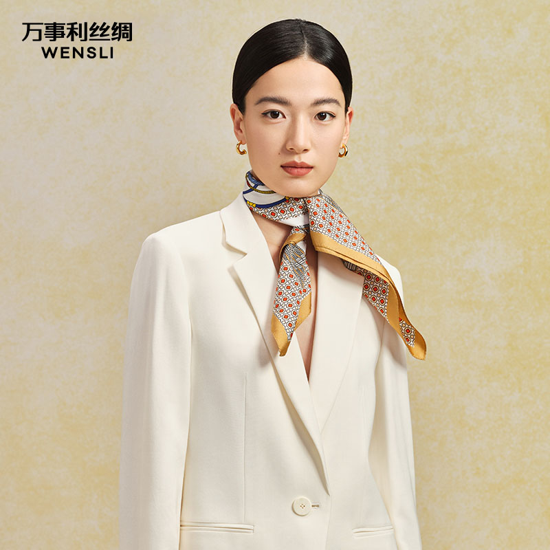 万事利“邂逅”63厘米双面印花真丝中方巾