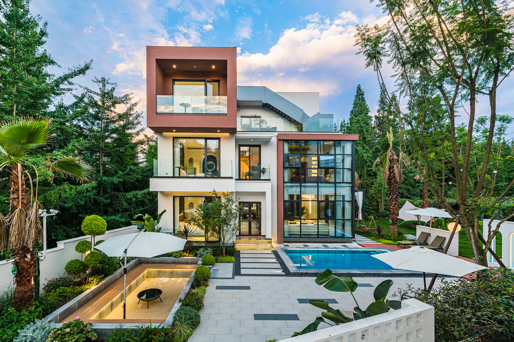 【青城山#177号-7】5房/6房/7房温泉私汤/泳池别墅，轰趴，王婆岩景区旁，海洋球池、草坪BBQ、KTV、带地暖、家庭影院cscs