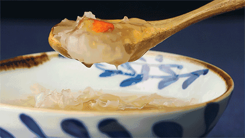  真正的云南老冰糖，矿物原色，蔗香馥郁，淡淡清甜长留舌尖！ 