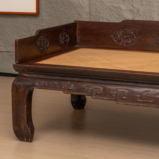 清 榉木花鸟人物开窗三围屏罗汉床 商品图1