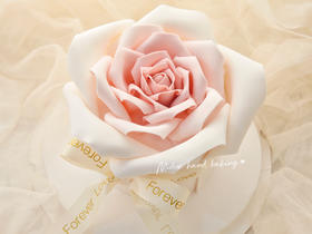 女士款 一朵玫瑰花 优雅粉玫瑰 翻糖蛋糕