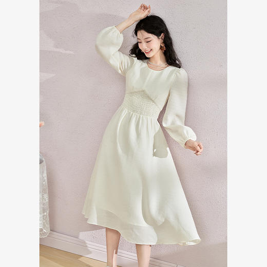 西遇纯色连衣裙早春新款温柔气质垂顺收腰百搭裙子女V1731909 商品图2
