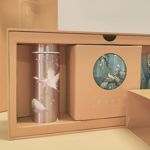 鹤颜悦色文创丝巾礼盒 商品图1