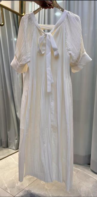 【门店同款】2023年夏季法式压褶连衣裙 150892999 商品图0