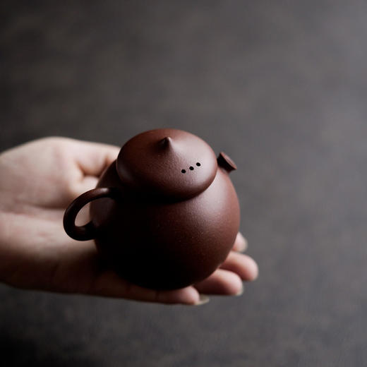 东施 紫砂壶 紫泥 170CC 商品图0