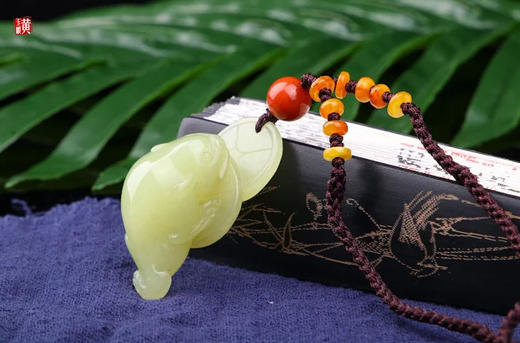 和田黄玉三足金蟾吊坠 商品图4
