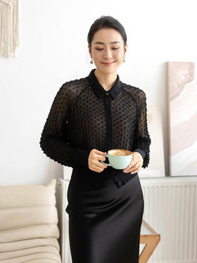 “奢品工艺”立体浮雕针织开衫