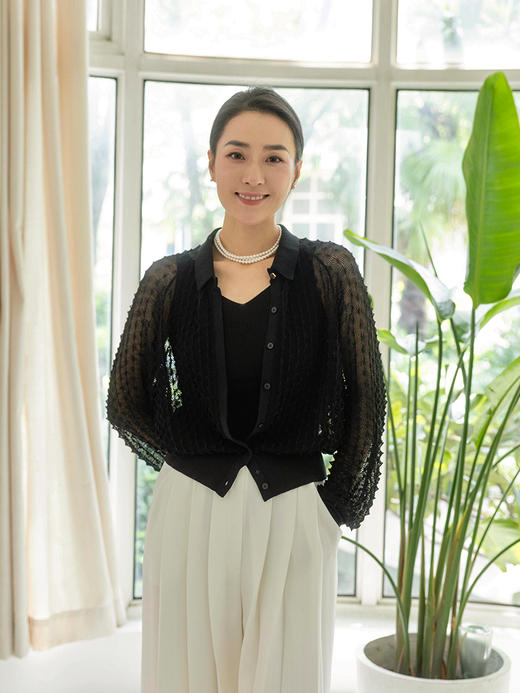 “奢品工艺”立体浮雕针织开衫 商品图2