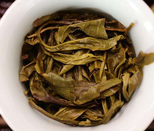 【2021年曼松王子山古树纯料】中国制茶大师：宣哥联合曼松王子山65号茶农李健明共同出品；花蜜香高爆炸甜；数量有限仅剩8公斤；200g/饼【每个id限购3份】 商品图3