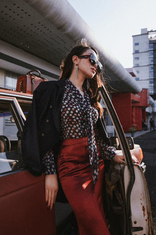 “游乐园”100%真丝衬衫 若隐若现优雅温婉女人味 J8132485C（四季可穿）颈袖添香 商品图2