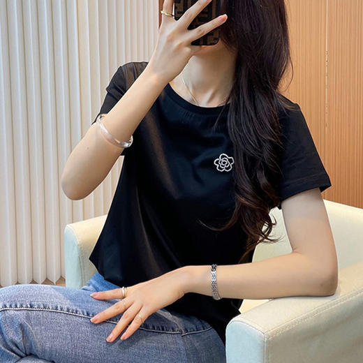 「数款可选！凉感醋酸T恤」2023春夏凉感醋酸T恤女 黑色白色山茶花圆领短袖上衣 商品图2