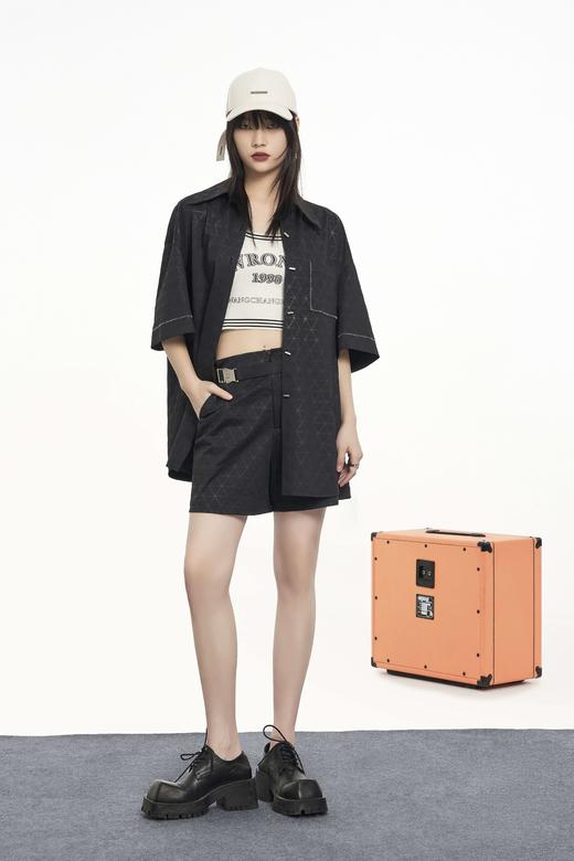 配腰带短裤 商品图0