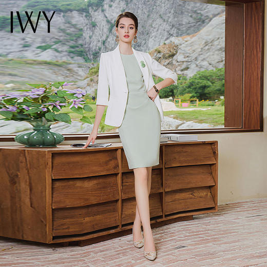 IWY/职业连衣裙气质时尚工作服夏新款七分袖白色西装两件套C1837+Q983 商品图4