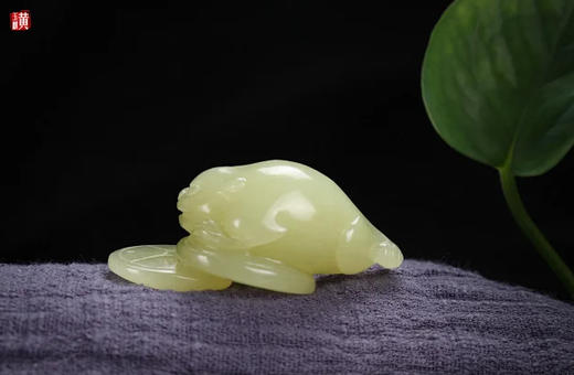 和田黄玉三足金蟾吊坠 商品图1