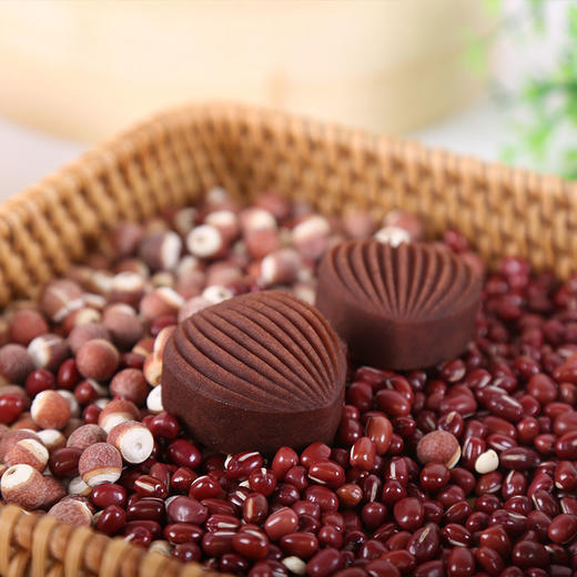 【红豆薏米芡实糕】脱皮红豆制作，添加薏米芡实，绵密口感，无蔗糖，有着巧克力的丝滑，但却没有巧克力的热量和糖分，放心吃！ 商品图2