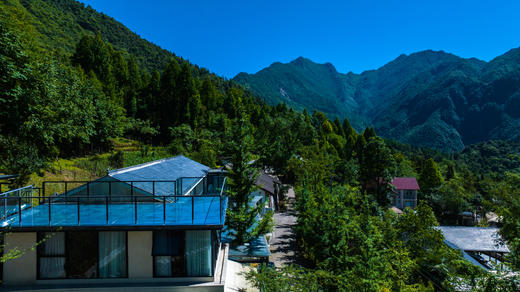 【崇州-129号院】9房温泉私汤院子，可单房预定，山间临溪、看云海日出、夏季避暑、K歌、看萤火虫，冬季赏雪，地暖、温泉、投影仪。QT 商品图2