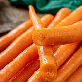 超级长长长的【甜心水果胡萝卜】甜度11+ 清甜爽脆 无木质芯 无土腥味 苗条纤细 胡萝卜界的“娇美人儿”