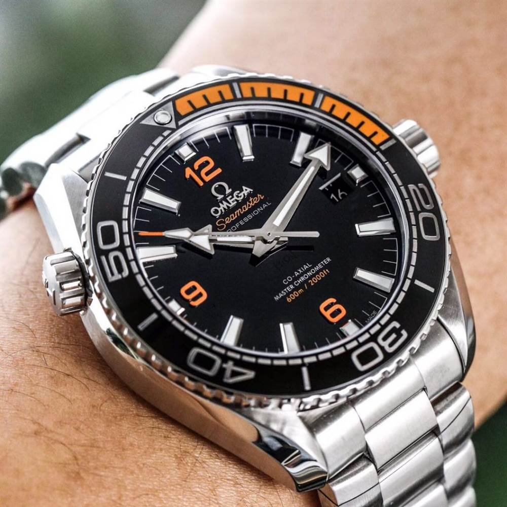 VS厂欧米茄海马600四分之一橙215.32.44.21.01.001腕表首发详解