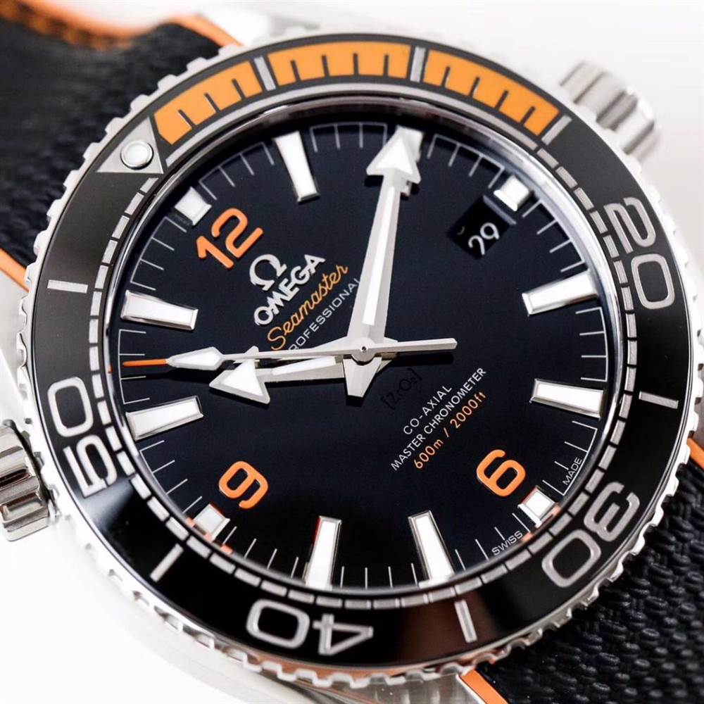 VS厂欧米茄海马600四分之一橙215.32.44.21.01.001腕表首发详解