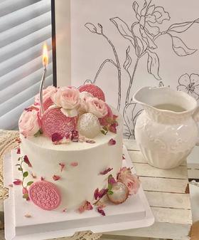 黑巢-玫瑰荔枝鲜花蛋糕