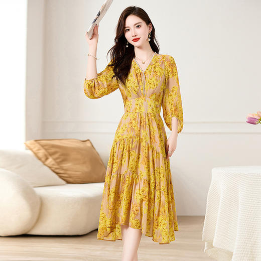 HR XXM619气质串珠V领印花连衣裙拼接显瘦不规则裙摆 商品图2