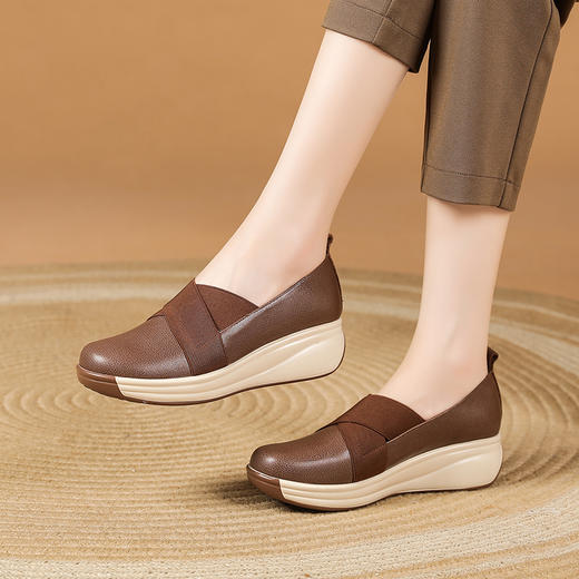 新款百搭，厚底摇摇底单鞋XYM-k785 商品图6