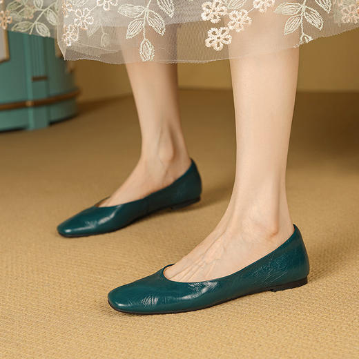 时尚百搭优雅低跟女鞋，粗跟方头浅口四季单鞋LCC-C9258 商品图3