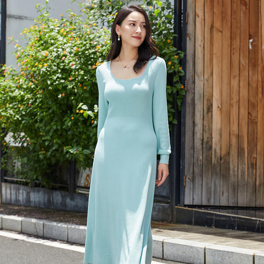 东黎 • 丝绒款女士春夏季U型领气质修身连衣裙 3063 商品图5