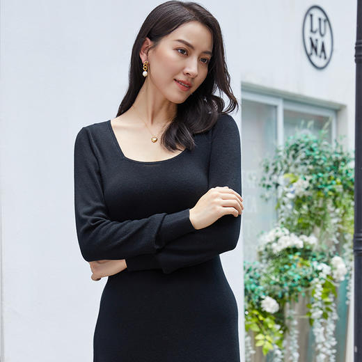 东黎 • 丝绒款女士春夏季U型领气质修身连衣裙 3063 商品图6