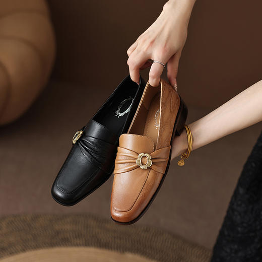 新款爆款英伦风，小皮鞋网红平底单鞋HYT-7279 商品图0