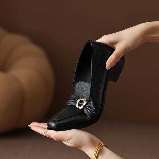 新款爆款英伦风，小皮鞋网红平底单鞋HYT-7279 商品图4