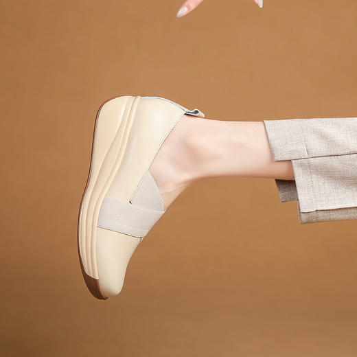 新款百搭，厚底摇摇底单鞋XYM-k785 商品图4