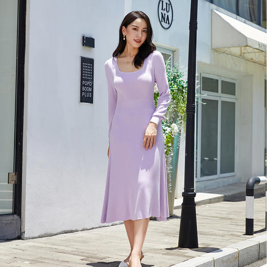 东黎 • 丝绒款女士春夏季U型领气质修身连衣裙 3063 商品图0