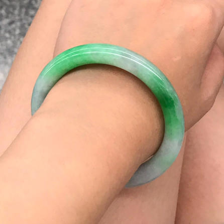 白底阳绿小圆条手镯 商品图0