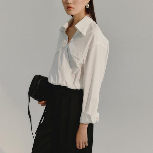 LIYIHAN 短款褶皱衬衫 Y233C03101 商品图0