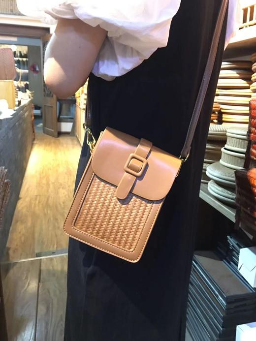 新款竹编手机包 商品图0