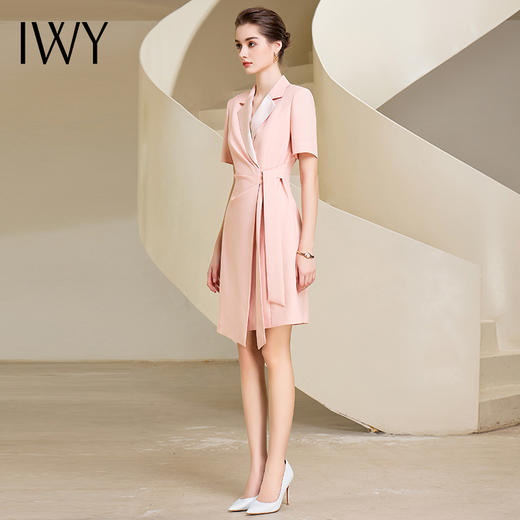 IWY/粉色系带收腰显瘦设计感连衣裙女夏季高级感西装裙232041Q1 商品图1