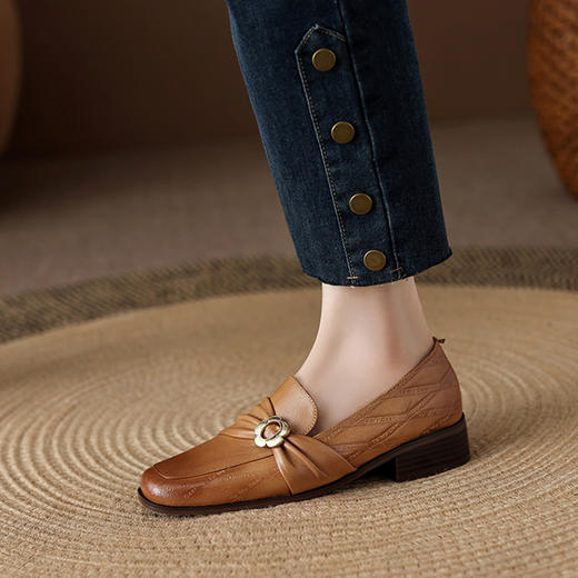 新款爆款英伦风，小皮鞋网红平底单鞋HYT-7279 商品图11