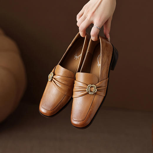 新款爆款英伦风，小皮鞋网红平底单鞋HYT-7279 商品图6