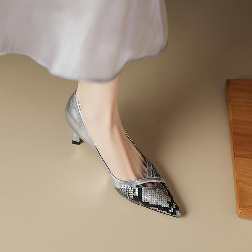 性感优雅，爆款蛇纹升级版里外全皮单鞋DB-M5633 商品图2