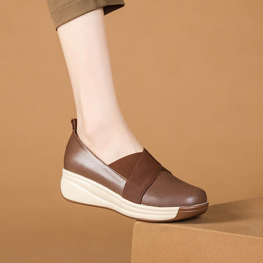 新款百搭，厚底摇摇底单鞋XYM-k785 商品图11