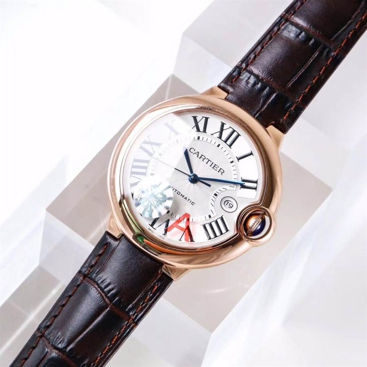 CR厂卡地亚蓝气球系列W6900651腕表首发