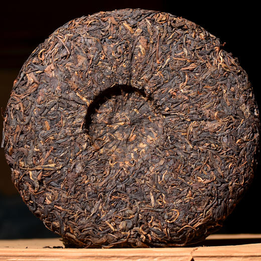 目前市面已经绝版！2012年六大茶山特推高端尖货！顶尖系列【梅兰竹菊-菊】“菊”阮殿蓉樶得意的一款茶！用料等级超越其他三款！ 商品图2