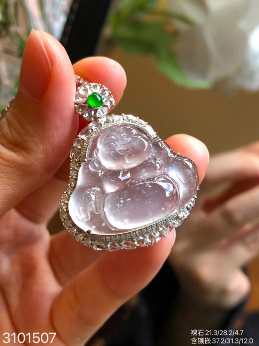 3101507，玻璃木纳佛公吊坠。具体价格微信咨询 商品图0
