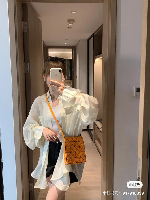 三宅斜挎小方包 商品图3