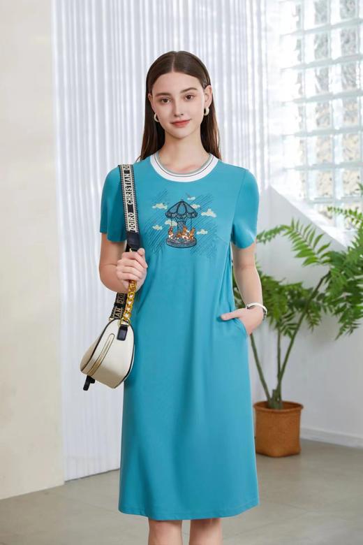 4F 曲歌连衣裙 商品图0