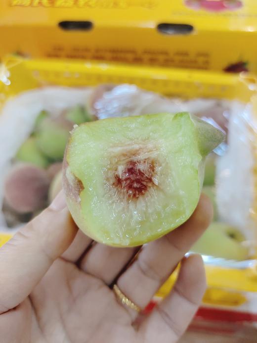 鹰嘴桃一箱（拼团） 商品图1