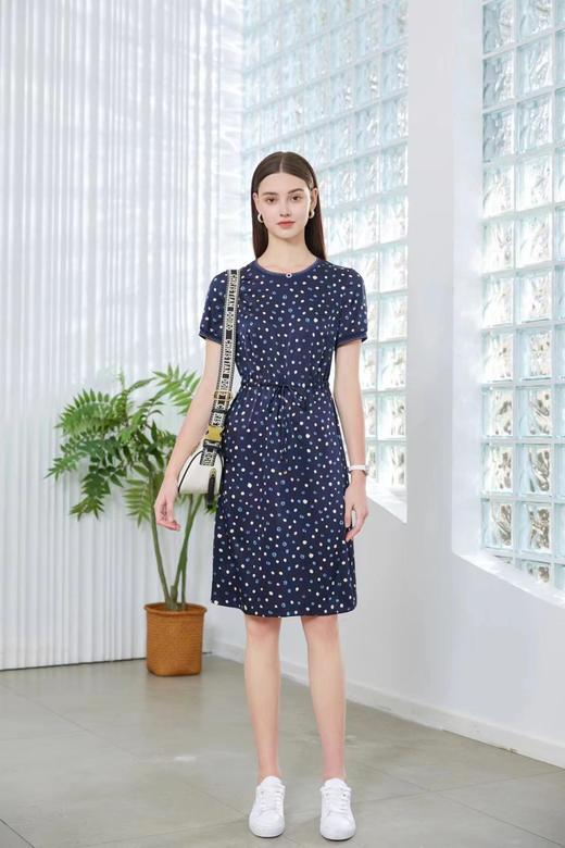 4F 曲歌连衣裙 商品图0