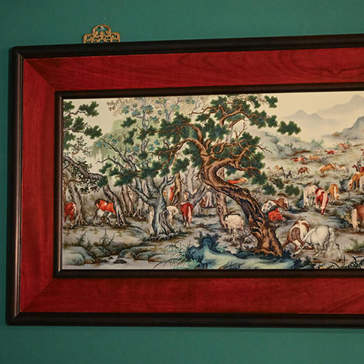 二十世纪 红木镶珐琅彩百骏图瓷板画大挂屏 商品图1