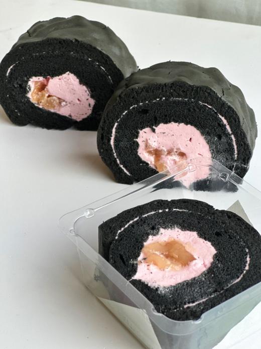 酷黑蜜桃虎皮卷切块 商品图0